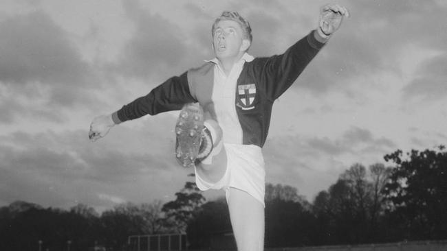 Verdun Howell at training in 1959. Picture: HWT Archive