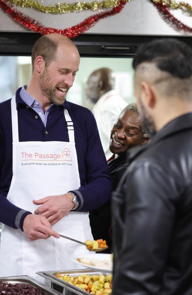 Prince William serving Christmas lunch at @passagecharity in London. Picture: Instagram/princeandprincessofwales