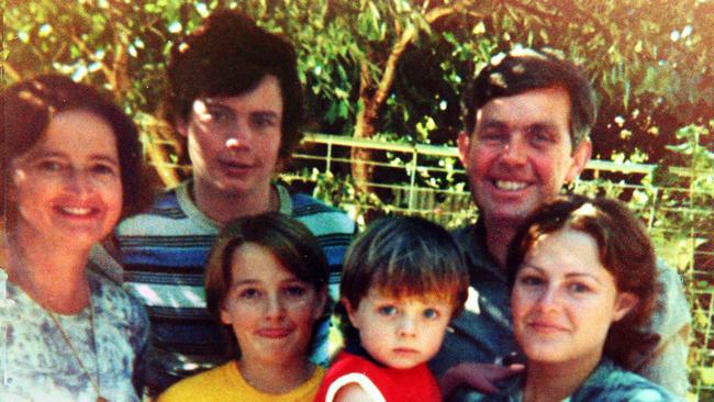 Barbara Mackay with Paul Mackay, Donald Mackay, Mary Mackay, James Mackay and Ruth Mackay in 1977.