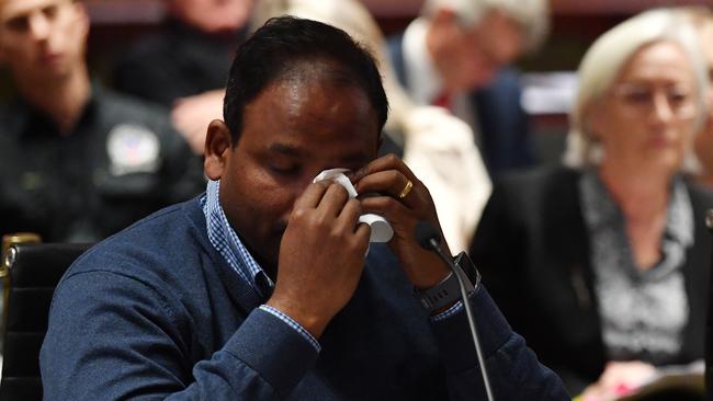 Vijay Vital becomes emotional while giving evidence to the parliamentary committee. Picture: AAP.