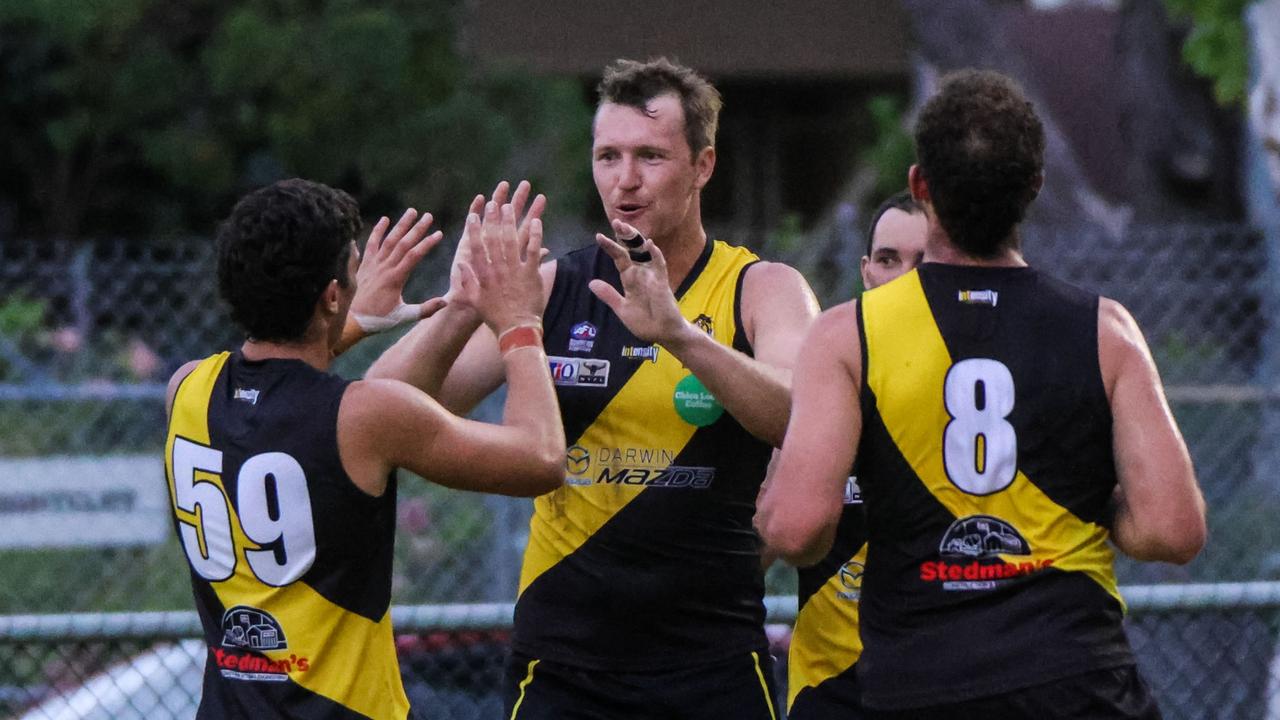 Sam Overall kicked six goals against Darwin Buffaloes in Round 16 of NTFL football. Picture: Celina Whan / AFLNT Media.