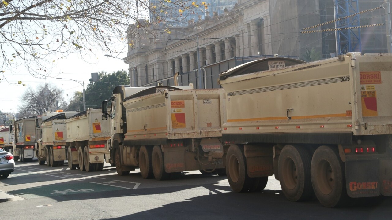 Vic truck convoy protesting the 'exorbitant cost of fuel' causes 'major traffic and chaos'