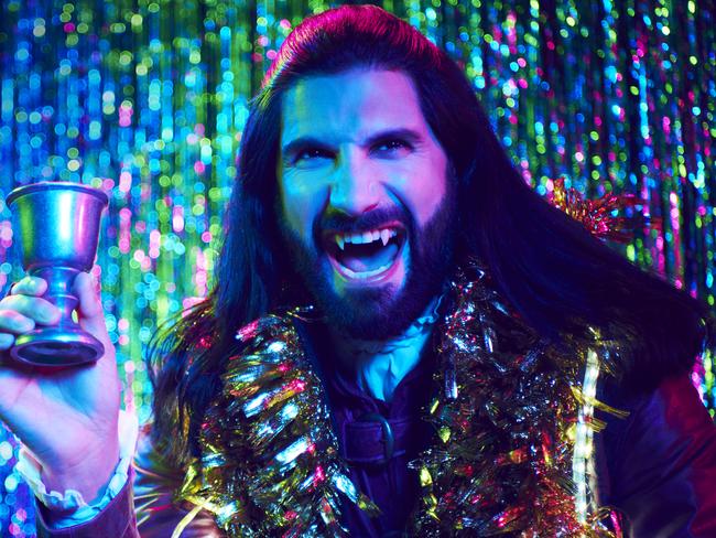 “WHAT WE DO IN THE SHADOWS” -- Pictured (L-R): Kayvan Novak as Nandor. CR: Pari Dukovic/FX