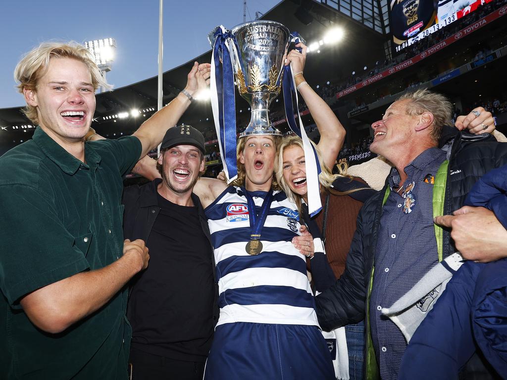 AFL Grand Final 2022 Tears flow from Cats‘ bands of brothers CODE Sports