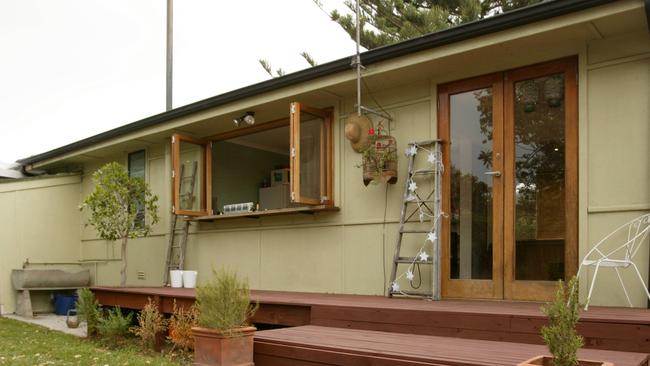 Houses built before 1987 often contain asbestos. This fibro house was successfully — and safely — renovated but extra care should always be taken.