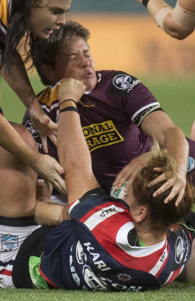 The sides meet in the inaugural NRLW grand final. (AAP Image/Craig Golding)