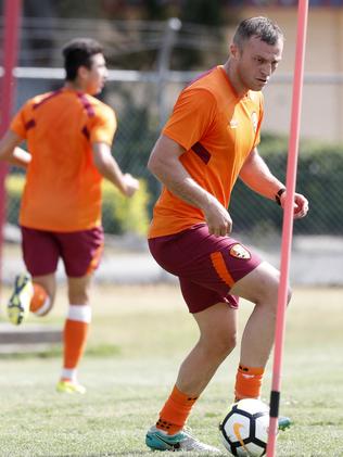 Avraam Papadopoulos warms up. Picture: AAP Image/Regi Varghese