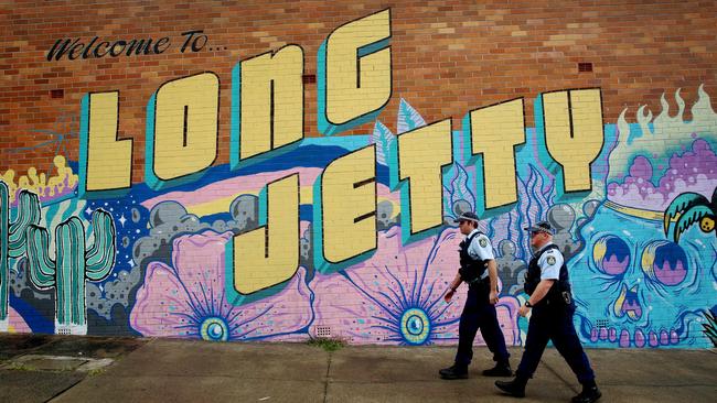 Two takeaway restaurants at Long Jetty and Berkeley Vale were held up by an armed man but he fled both empty-handed. File photo: Sue Graham