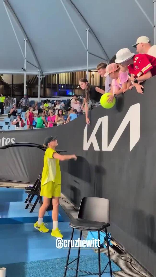 Cruz Hewitt mobbed by fans at Aus Open