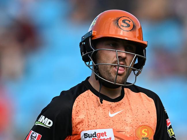 HOBART, AUSTRALIA - DECEMBER 21: Josh Inglis of the Scorchers reacts after being dismissed during the BBL match between Hobart Hurricanes and Perth Scorchers at Blundstone Arena, on December 21, 2024, in Hobart, Australia. (Photo by Steve Bell/Getty Images)