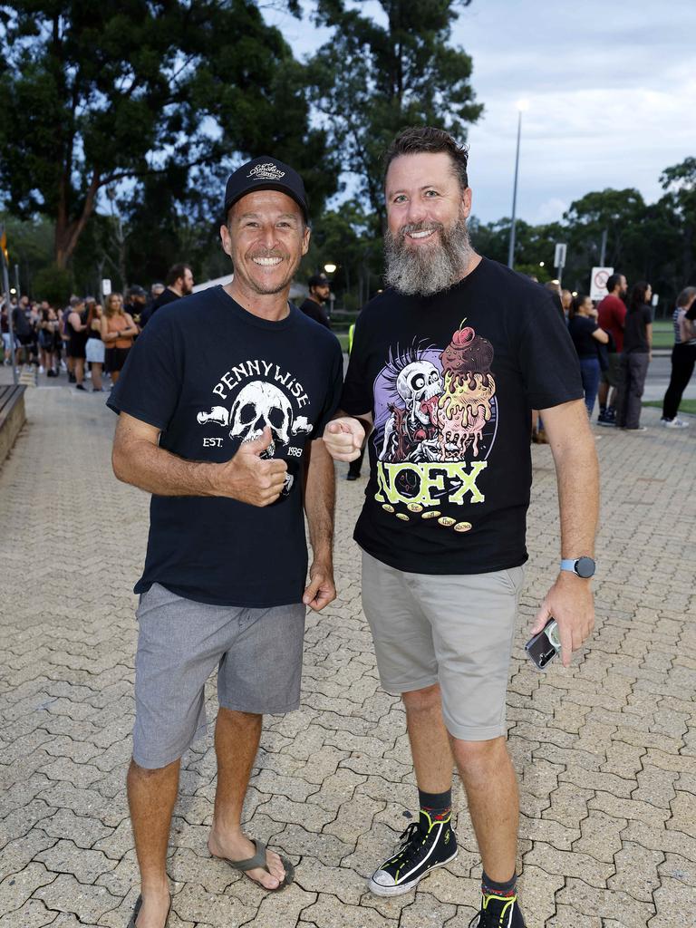 In pictures Fans rock out to Blink 182 in Brisbane The Courier Mail