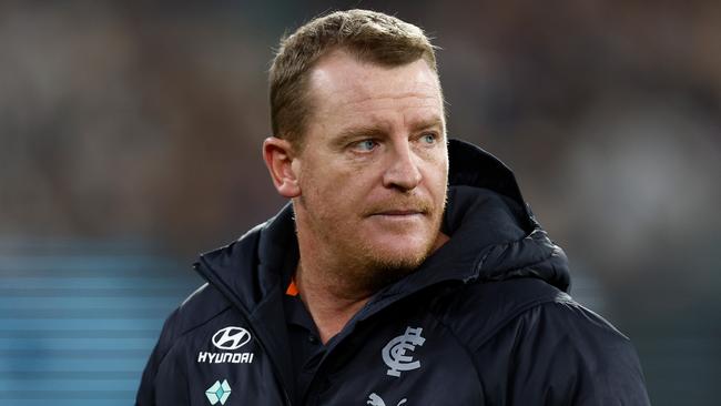 MELBOURNE, AUSTRALIA - MAY 21: Michael Voss, Senior Coach of the Blues looks on during the 2023 AFL Round 10 match between the Carlton Blues and the Collingwood Magpies at the Melbourne Cricket Ground on May 21, 2023 in Melbourne, Australia. (Photo by Michael Willson/AFL Photos via Getty Images)