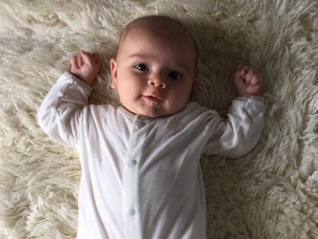 First pic: Kourtney Kardashian’s new bub