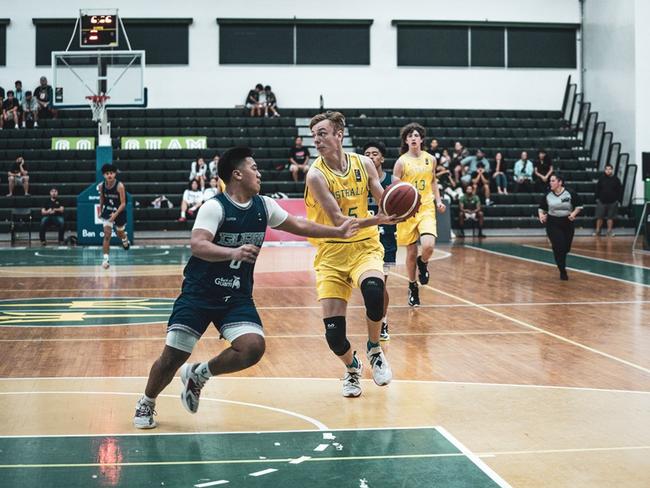 Lachlan Clague in action for Australia at the FIBA Oceania U15s Championships. Picture: FIBA