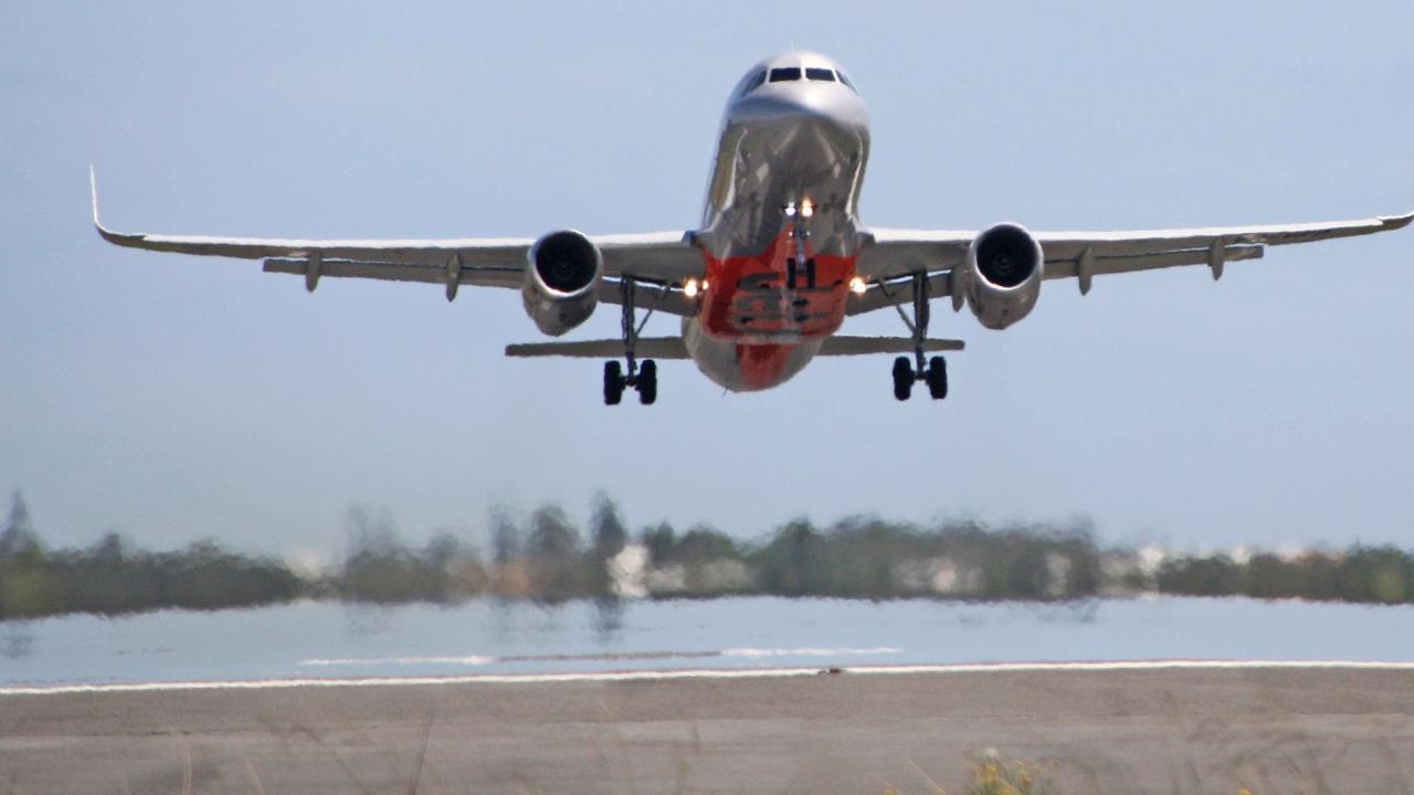 An aviation expert has challenged the Sunshine Coast Council over a 2016 deal as a draft scheme for the region’s airport expansion closes to public feedback.