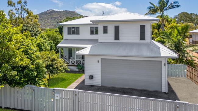 The renovated Queenslander at 39 Philp St, Hermit Park, set a new suburb record when it sold for $1.125m in November 2024. Picture: realestate.com.au