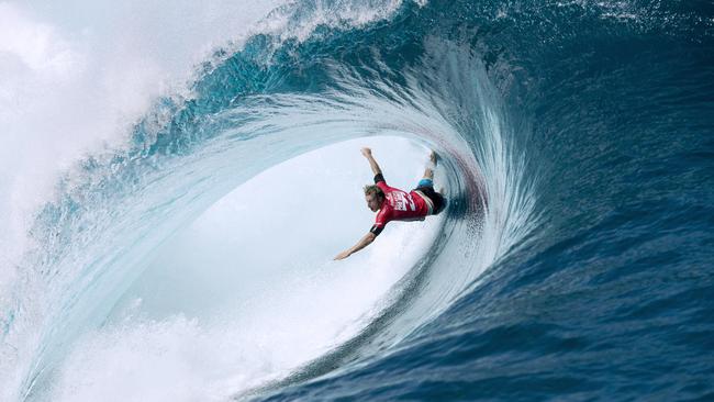 TEAHUPO'O, Tahiti (Monday, August 18, 2014): Bede Durbidge (Gold Coast, QLD/AUS) (pictured) won his Round 2 heat at Teahupo'o during the Billabong Pro Tahiti on Monday August 18, 2014.  Durbidge suffered some heavy wipeouts today and yesterday, but still managed to pull through some heavy barrels to advance into Round 3.