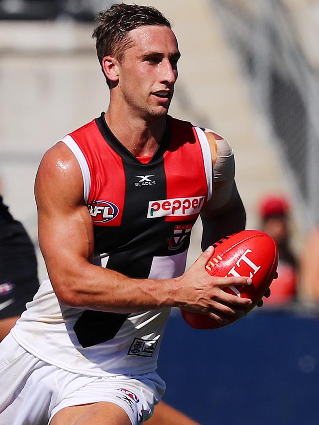 Luke Dunstan in action for St Kilda. Picture: Michael Klein