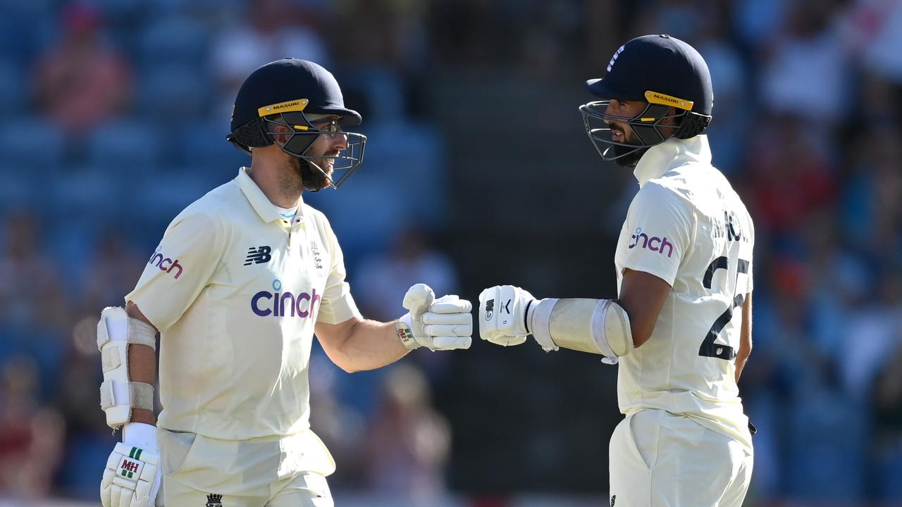 Jack Leach and Saqib Mahmood. Photo by Gareth Copley/Getty Images