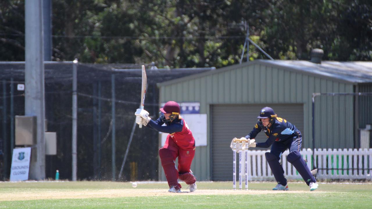 Emma Jackson. Katherine Raymont Shield T20 action between UQ and Valley.