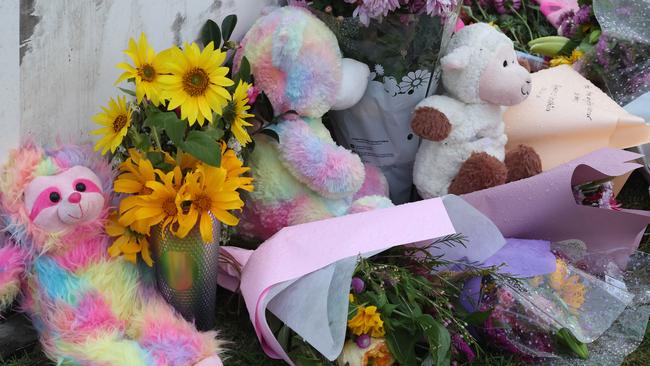 Beachside memorial for 3 year-old Sophia, Moore Park Beach. Picture: Liam Kidston