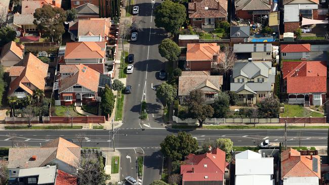 MELBOURNE, AUSTRALIA - AUGUST 26: Houses in Ascot Vale are seen on August 26, 2020 in Melbourne, Australia. Melbourne is in stage four lockdown for six weeks until September 13 after sustained days of high new COVID-19 cases.  (Photo by Robert Cianflone/Getty Images)