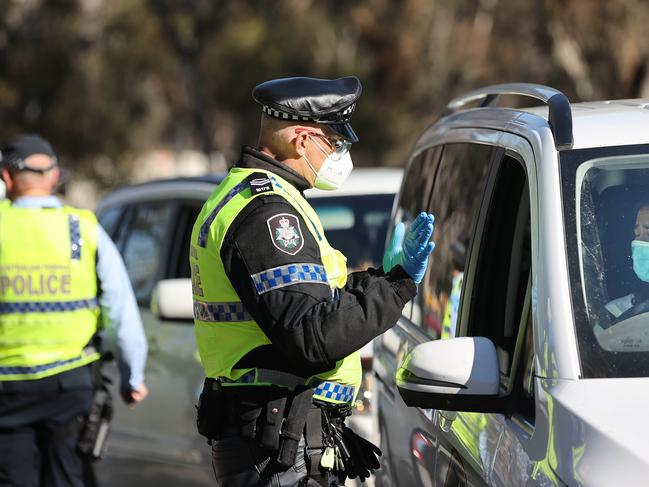 CANBERRA, AUSTRALIA NewsWire Photos - SEPTEMBER 17, 2021: General coverage of Covid-19 related activity as Canberra's lockdown continues.The AFP conducted a random COVID-19 check at  the ACT/NSW border, as the border closers continue in the ACT.Picture: Newswire/Gary Ramage