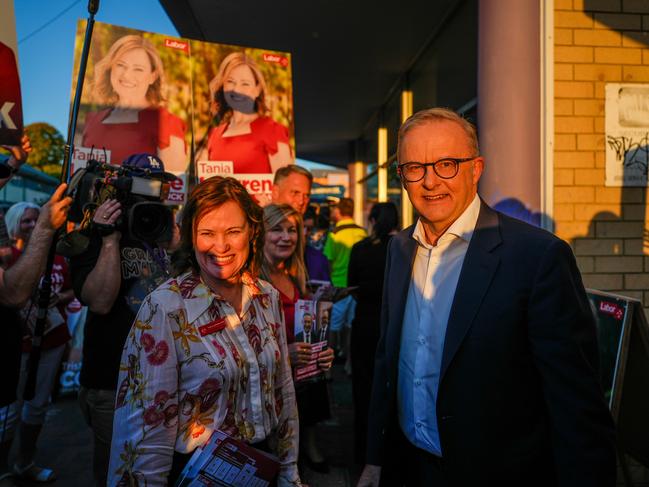PERTH, AUSTRALIA - APRIL 30: Australia's Prime Minister Anthony Albanese greets supporters with Labor's MP for Hasluck Tania Lawrence in the suburb of Midlands, which borders the electorate of Hasluck and the electorate of Bullwinkel, on April 30, 2025 in Perth, Australia. Australia will hold a federal election on May 3. (Photo by Asanka Ratnayake/Getty Images)