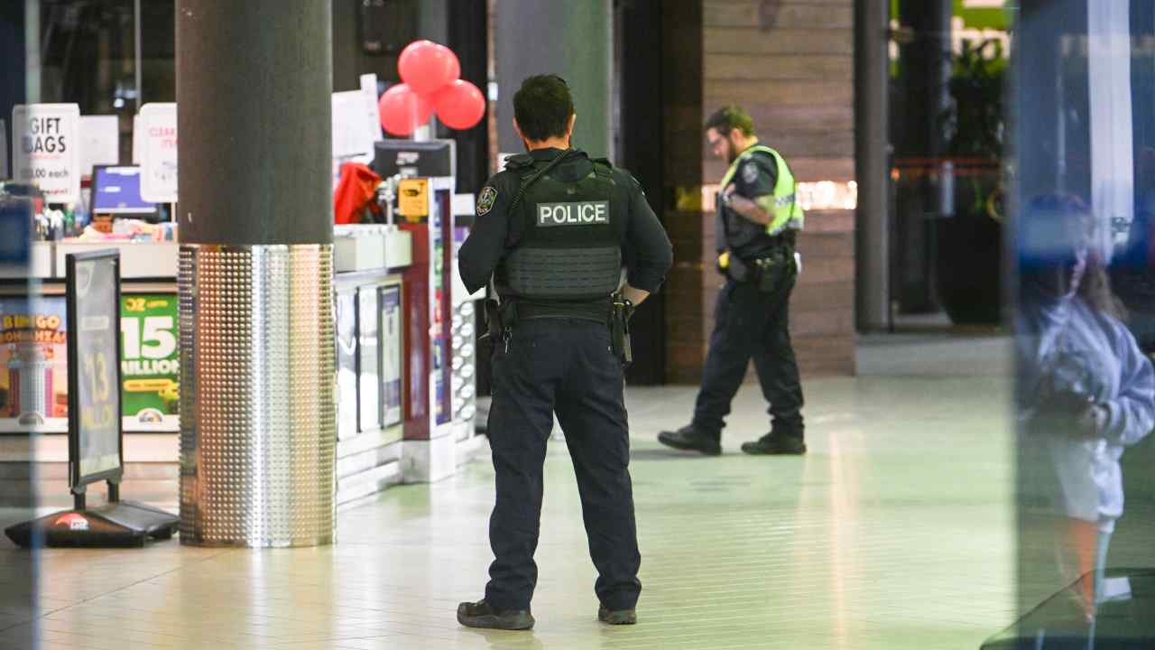 ‘Fight between youths’ caused shopping centre lockdown