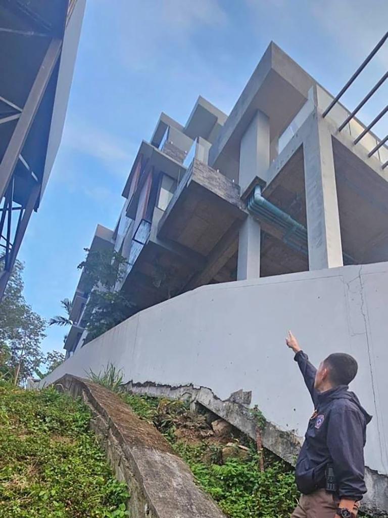 The pool appears not to have any guard rails around it. Picture: East 2 West News