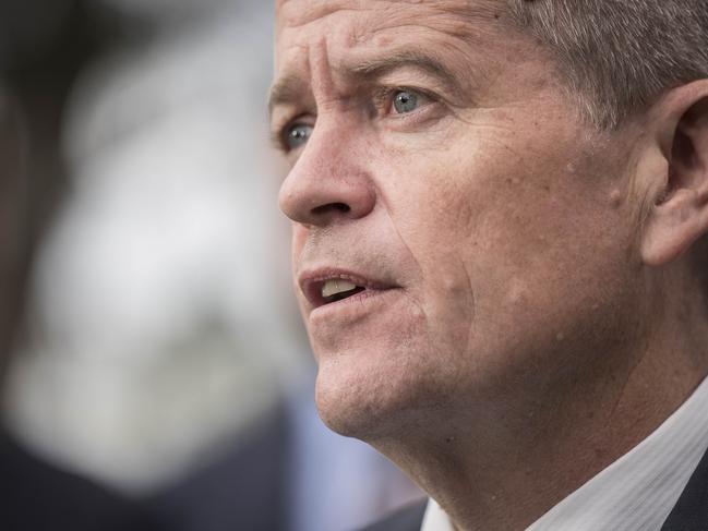 Leader of the Opposition Bill Shorten speaks to the media during an announcement of a promised infrastructure boost for Western Australia if Labor win the next election at the Stirling Gardens, Perth, April 10, 2018. (AAP Image/Tony McDonough) NO ARCHIVING