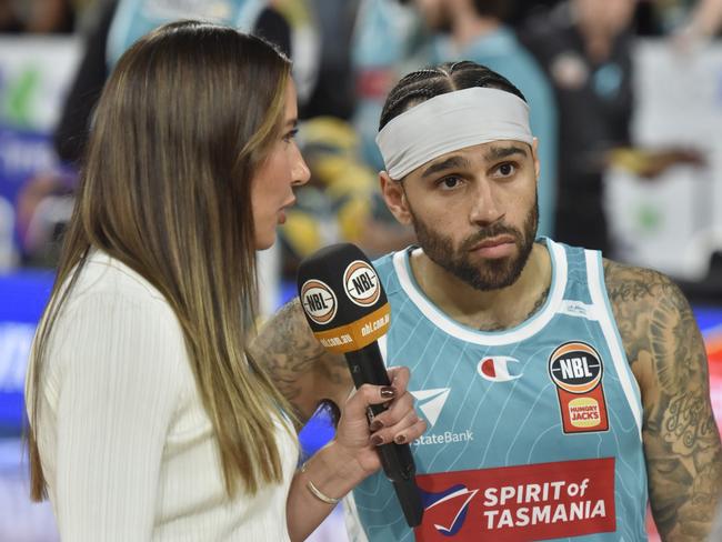 Kelsey Browne interviewing Tasmania JackJumper Jordan Crawford. Picture: Simon Sturzaker/Getty Images.