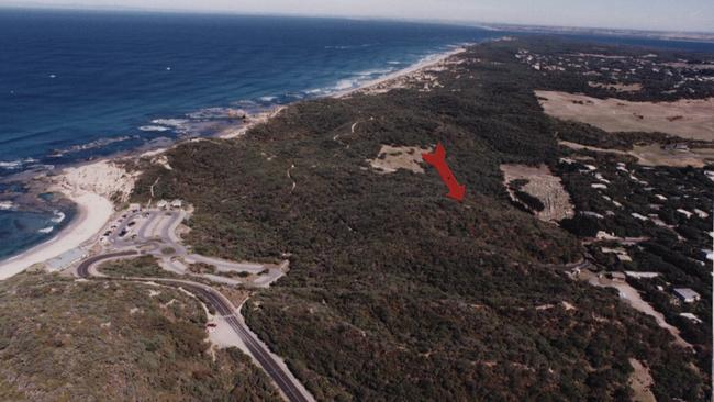 An aerial shot of the location of the discovery in bushland beside Sorrento cemetery.