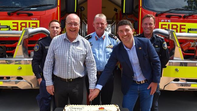 (From L-R) Yulara Fire Station Officer Alan Docherty; Voyages Indigenous Tourism Australia Chief Operating Officer David White; NT Fire and Emergency Services Acting Chief Fire Officer Stephen Sewell AFSM; Brailting MLA Joshua Burgoyne; Yulara Fire Station Senior Station Officer Jimmy Dalton. Picture: Supplied