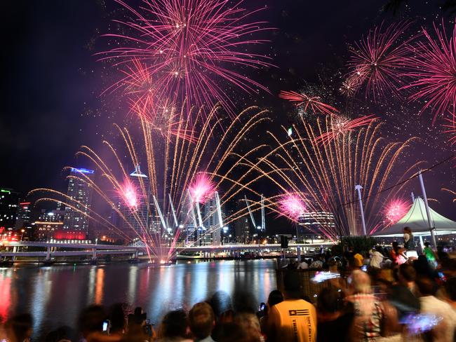 Crowds watch forewords display during New Year's Eve celebrations in Brisbane. Picture: AAP