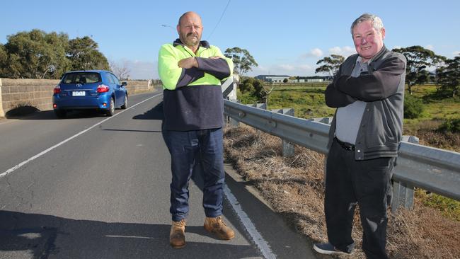 Graeme Parish and Colin Cotter live in Little River but will be subject to different restrictions. Picture: Peter Ristevski