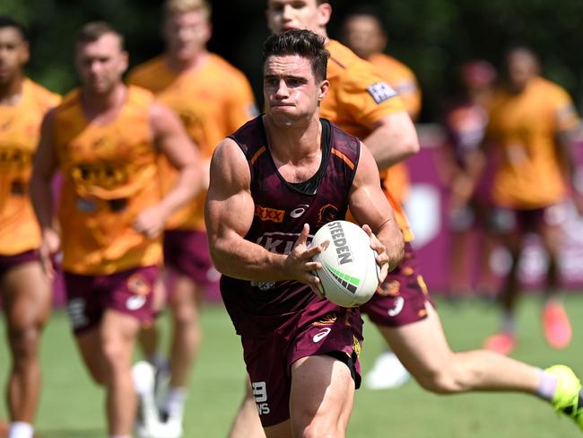 BRISBANE, AUSTRALIA - MARCH 09: Brodie Croft in action during a Brisbane Broncos NRL training session at Clive Berghofer Field on March 09, 2021 in Brisbane, Australia. (Photo by Bradley Kanaris/Getty Images)