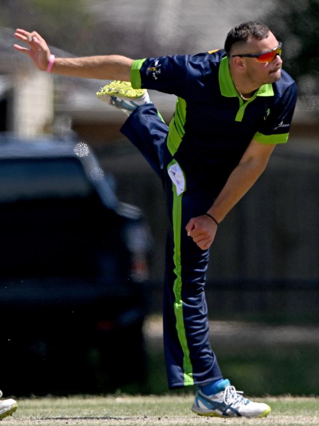 Matthew Gaskett snared three wickets for the VTCA. Picture: Andy Brownbill