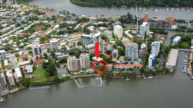 Residents are concerned Council will strike a deal with a developer after it refused a triple highrise proposal at 108 Lambert St, Kangaroo Point.