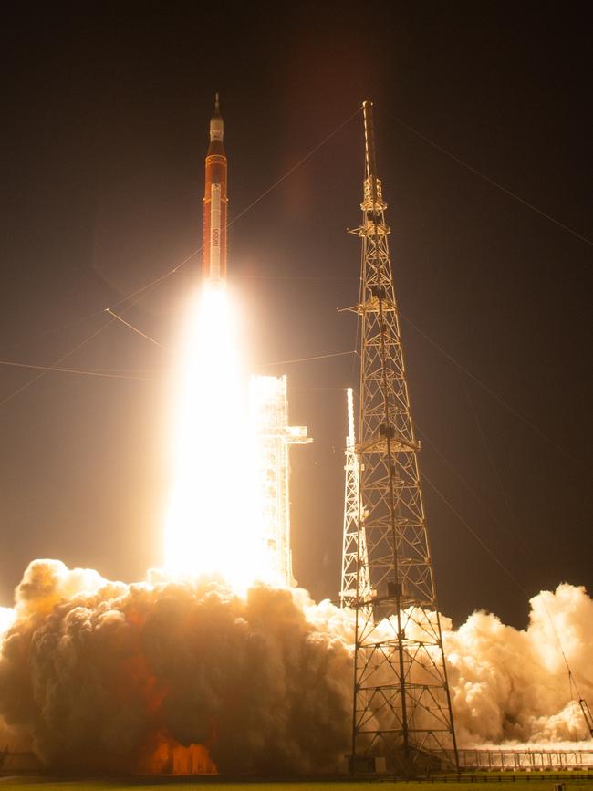 NASA’s Space Launch System rocket carrying the Orion spacecraft launches on the Artemis I flight test on November 16, 2022, from Launch Complex 39B at NASA’s Kennedy Space Center in Florida. Picture: NASA/Joel Kowsky