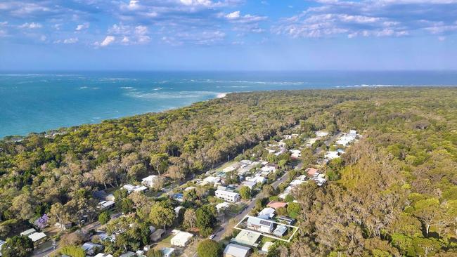 An aerial view of the property and Amity on Stradbroke Island