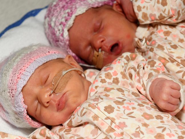 NQ twins come into the world at height of floods