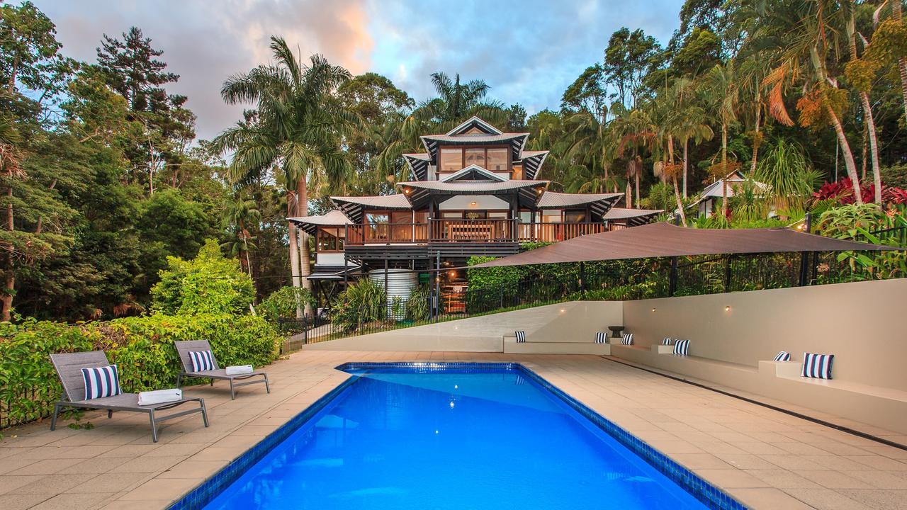 In regional NSW areas, such as Byron Bay, the difference is even greater, with houses not listed on realestate.com.au selling for 5.5 per cent less.