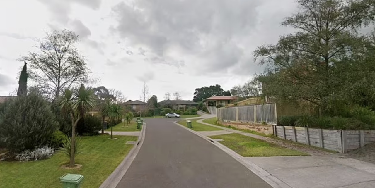 A desperate search is under way for a 13-year-old girl, who was last seen on Nathan Court in Pakenham, Victoria. Picture: Supplied/Google Earth
