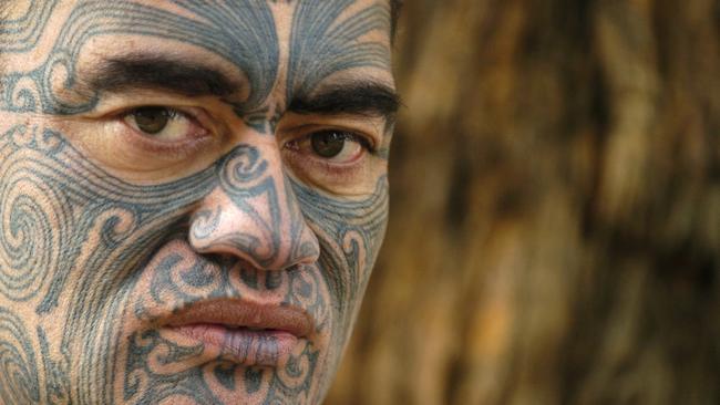 Māori Female Face Tattoo History - wide 2