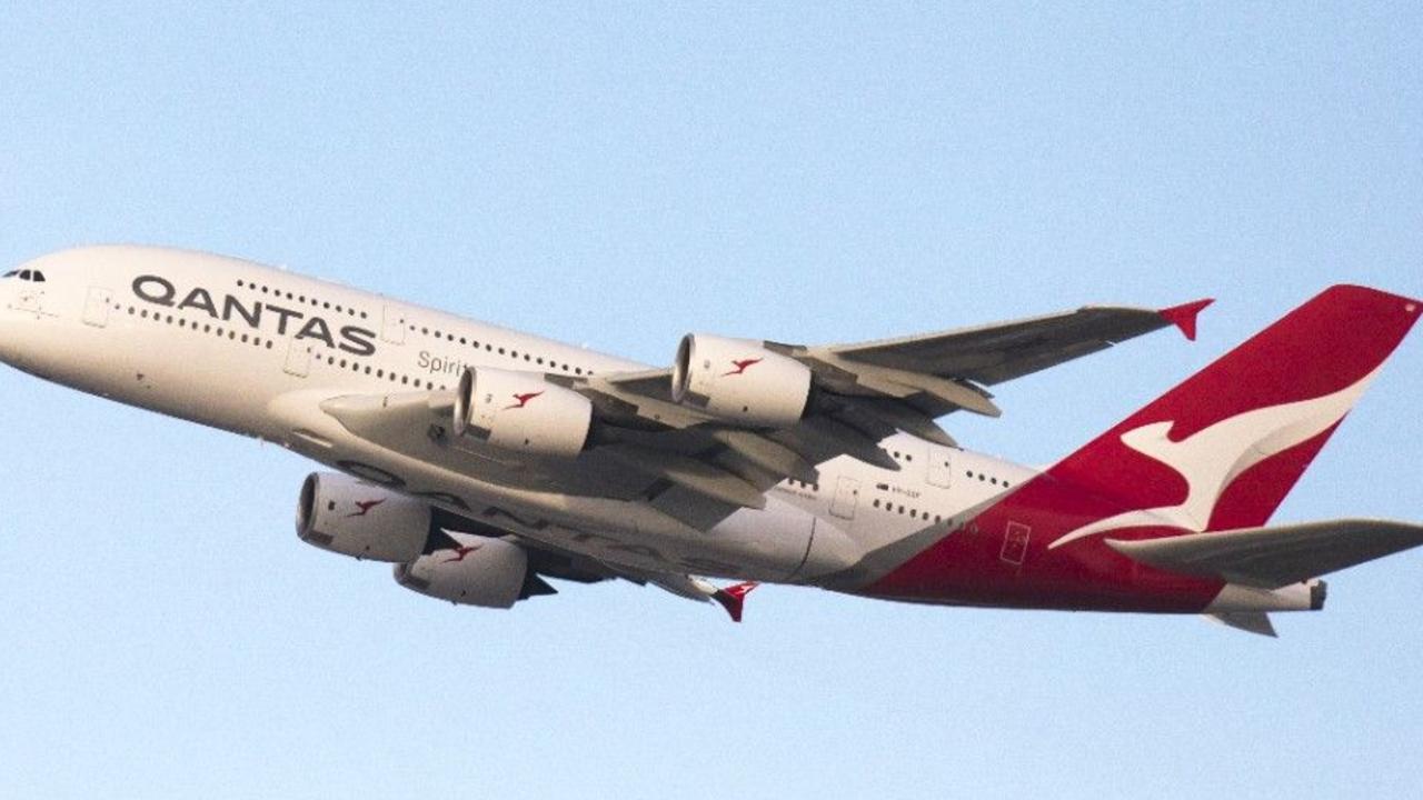 Qantas drops mammoth overseas sale