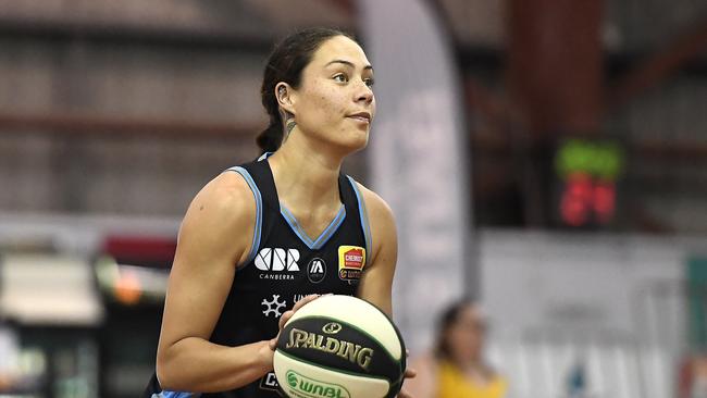 Ashley Taia from the Logan Thunder and UC Capitals. (Photo by Albert Perez/Getty Images)