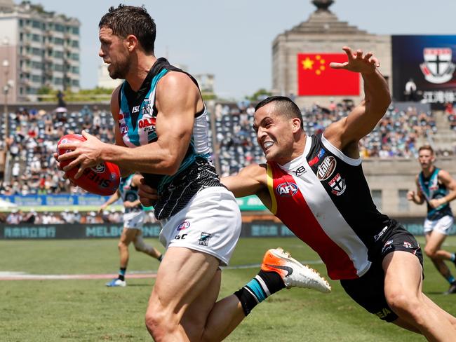 SHANGHAI, CHINA - JUNE 02: Travis Boak of the Power and Shane Savage of the Saints in action during the 2019 AFL round 11 match between the St Kilda Saints and the Port Adelaide Power at Jiangwan Stadium on June 02, 2019 in Shanghai, China. (Photo by Michael Willson/AFL Photos)