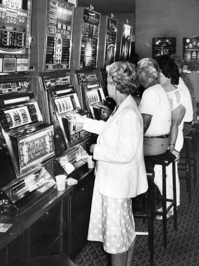 Pokies tours from Victoria to places like the Coomealla Memorial Club in Dareton, NSW, were common. This picture was taken at the club, near Mildura, in November 1987. Picture: News Corp Australia