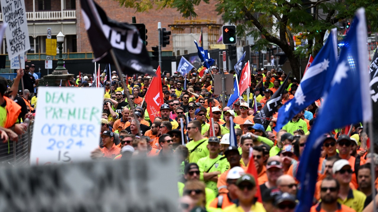 CFMEU members protest in Sydney calling for a ban on engineered stone